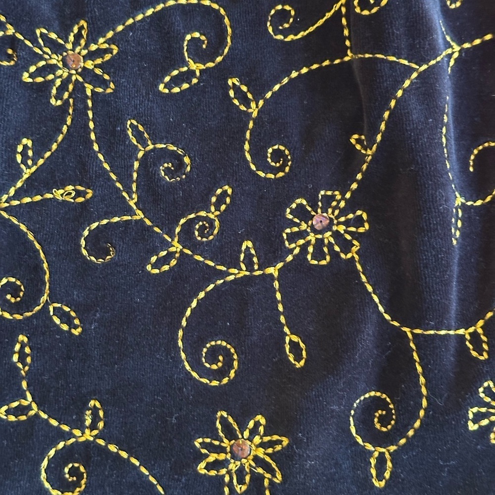 Susan Bristol | 90s Whimsigoth Velvet Embroidered V-Neck Cardigan, Size S - Picture 5 of 10